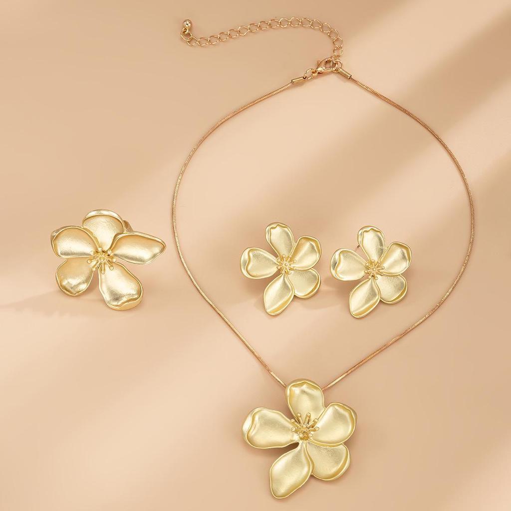 Комплект ожерелий в виде змеи из пятилистного цветка в европейском и американском стиле - свежий дизайн ключицы из медного сплава