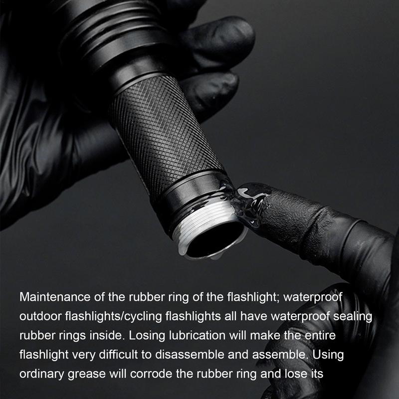 Масло для вилки мотоцикла. Универсальная смазка для циклов. Масло для подвески, обеспечивающее плавную езду. Смазка для вилки мотоцикла.