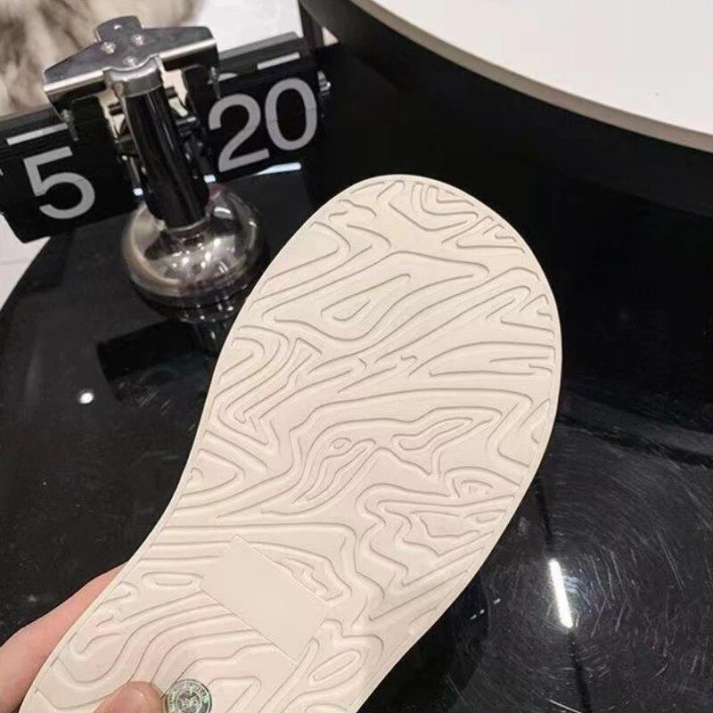 Autumn Winter Plush Warm Women's Cotton Shoes New Breathable Thick Sole Anti Slip Women's Vulcanized Shoes Sneakers