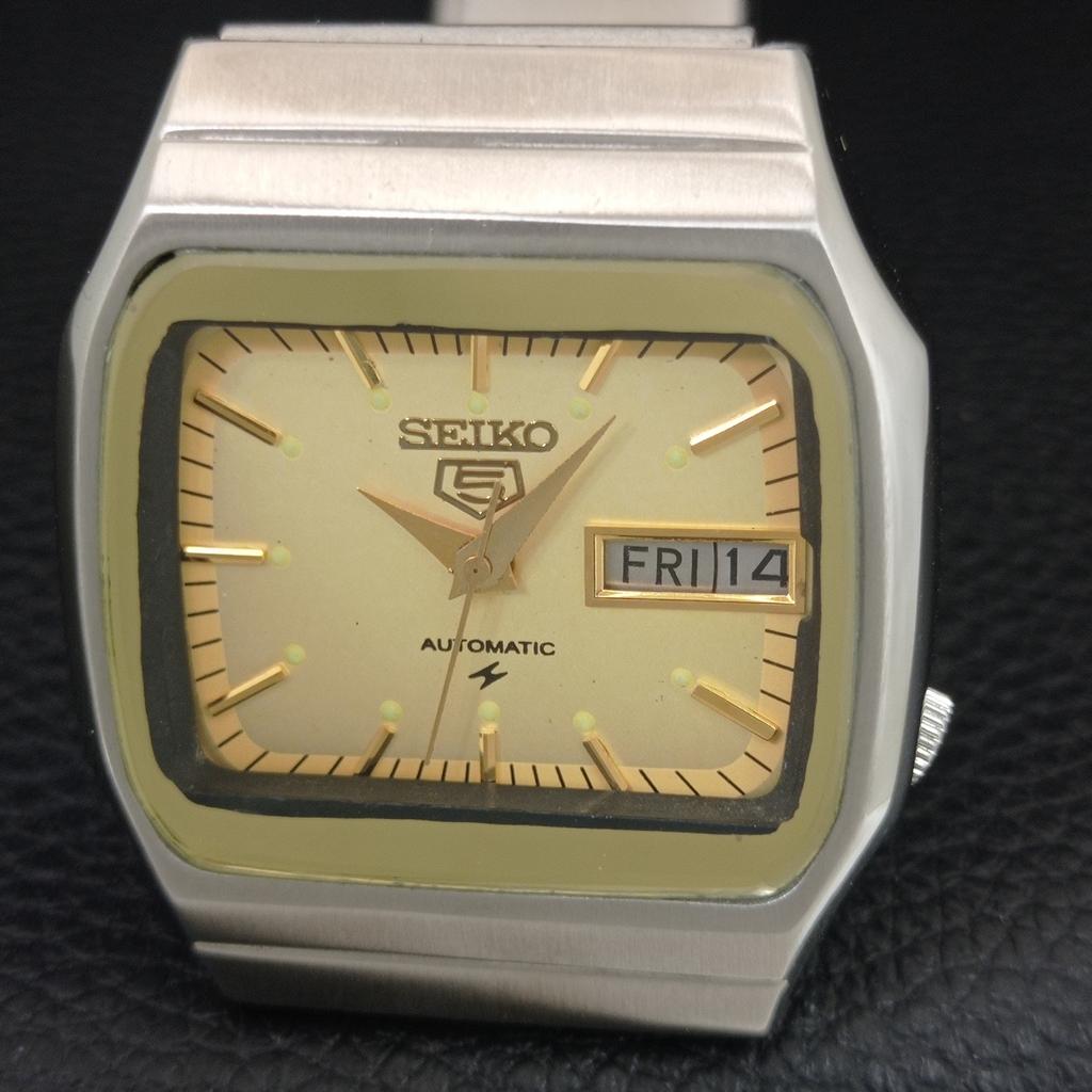 ОРИГИНАЛЬНЫЕ ВИНТАЖНЫЕ МУЖСКИЕ АВТОМАТИЧЕСКИЕ ЧАСЫ SEIKO 5 ЯПОНИЯ ЗОЛОТИСТЫЙ ЦВЕТ ЦИФЕРБЛАТ a709193-1