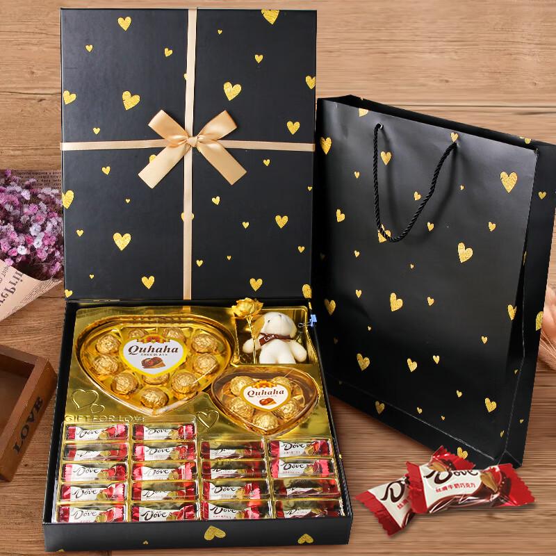 DOVE Подарочная коробка с ассорти шоколадных конфет в форме сердечек и плюшевым мишкой