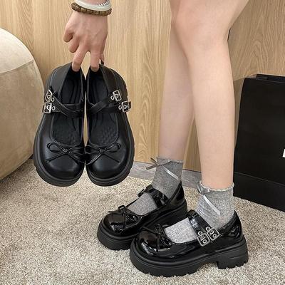 Маленькие кожаные туфли женские зима 2025 новые на толстой подошве Мэри Джейн с ремешком и бантом ретро японские jk одинарные туфли