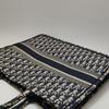 [Pre-Owned] Book Tote Hand-Embroidered Monogram Large Capacity Canvas Tote Bag - Excellent #LAKQIK