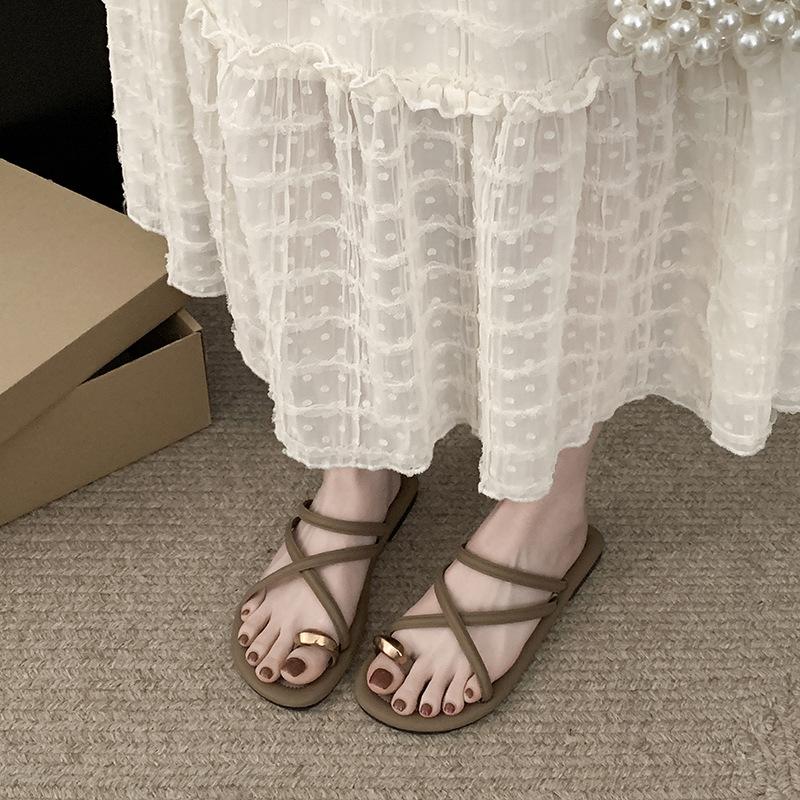 Французская юбка с нескользящим носком, плоские тапочки, женская летняя одежда 2025 года, новый стиль феи, усовершенствованные классные тапочки