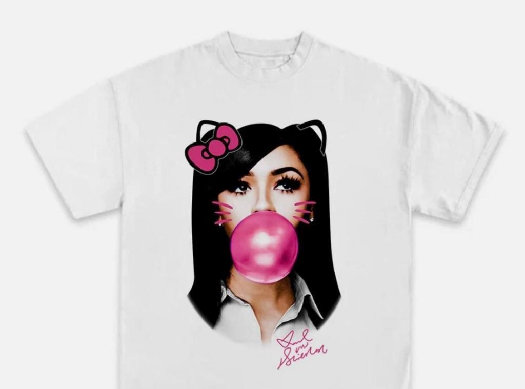 MARIAH TS Pink Kitty BUBBLE GUM GRAPHIC T-SHIRT Unisex T-Shirt