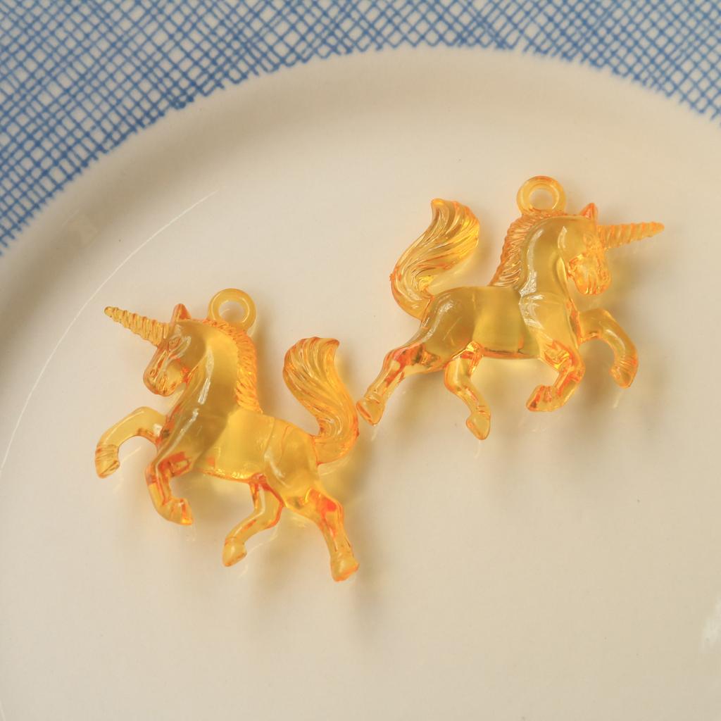 10 шт. мультяшные прозрачные цветные трехмерные единороги DIY акриловые серьги аксессуары для волос чехол для мобильного телефона материал
