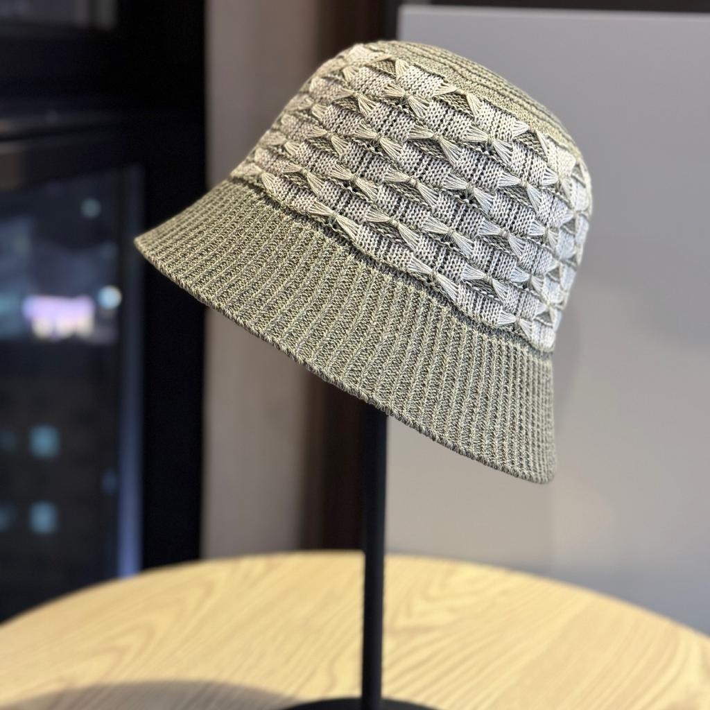 New plain hollow breathable bucket hat for women, simple and versatile for spring and summer, makes the face look smaller, foldable and trendy