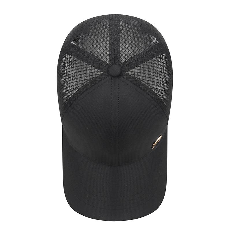 Hard Top Metal Label Mesh Hat for Men and Women Sandwich Mesh Breathable and Sunshade Baseball Hat