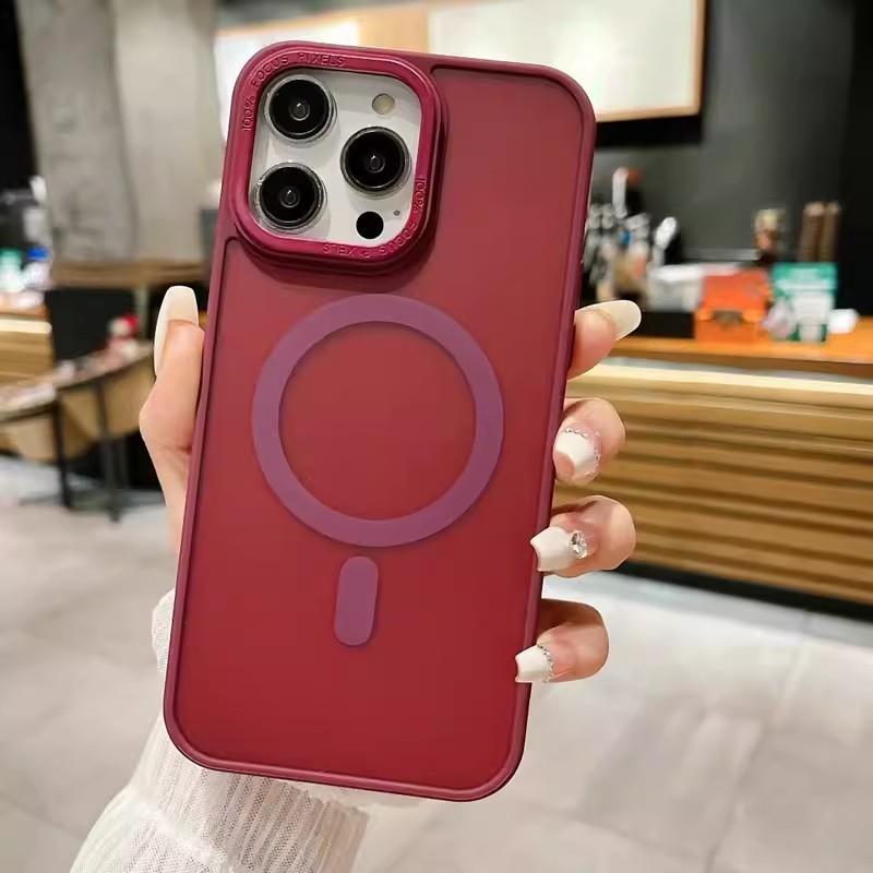 Apple 16proMax Магнитная зарядка Чехол для мобильного телефона Ощущение кожи iPhone 15 Улучшенный матовый Подходит для 14 Чехол для защиты от падений