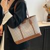 2025 Simple Fashion Spring and Summer Large-capacity Handbag Retro Casual New Fashion Printed Shoulder Tote Women's Bag