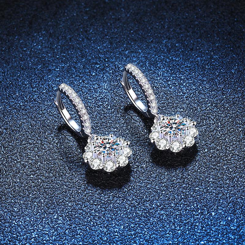 S925 Sterling Silver Earrings Plated Pt950 All-match Bloom Moissanite Earrings Moissanite Earrings Female Earrings