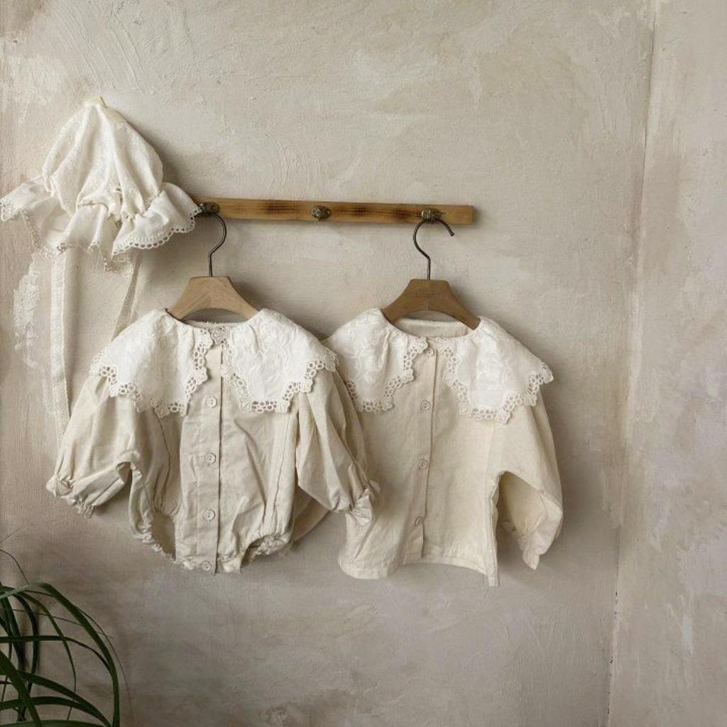 Корейский весенний кружевной боди с отложным воротником и застежкой на кнопках внизу для девочек - Комбинезон для младенцев/малышей, 2025