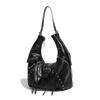 Niche Retro Hot Girl Oil Wax Leather Commuter Handbag Autumn Winter New Fashion Millennium Style Rivet Single Shoulder Horn Bag