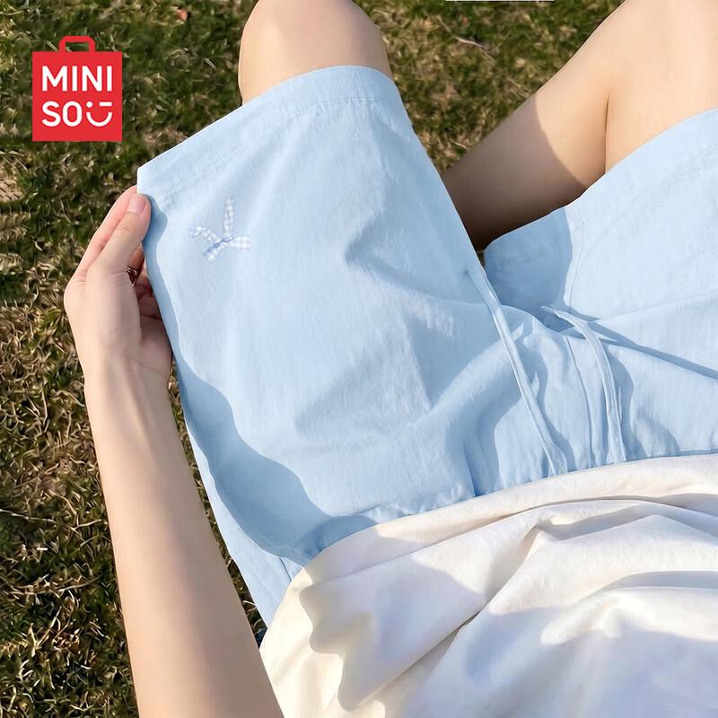 MINISO Женские шорты-бермуды с широкими штанинами из ледяного шелка 2026