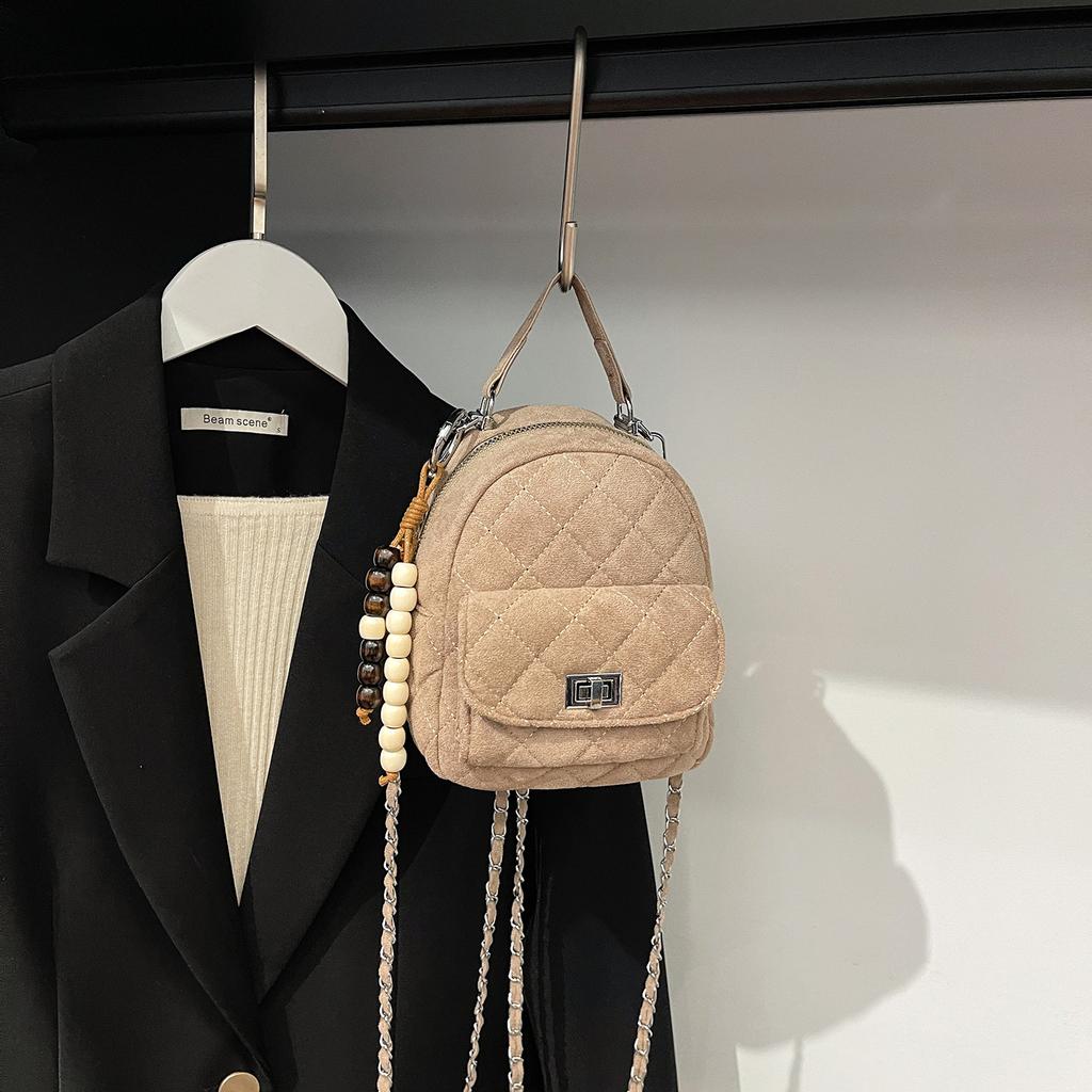 2025 Autumn New Diamond Chain Backpack Women's Fashion Niche Leisure Korean Version Student Shopping Travel Backpack