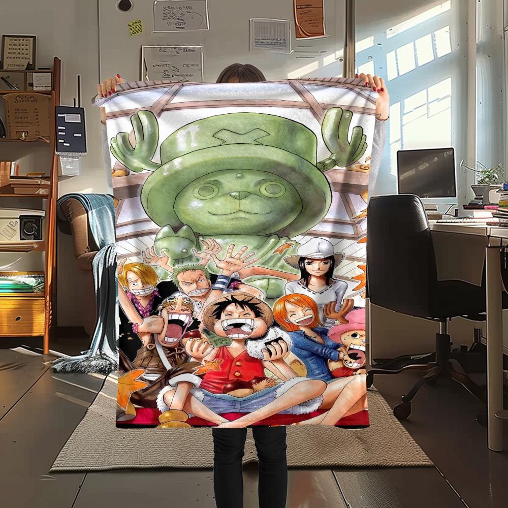 Фланелевое одеяло с принтом персонажей One Piece, Высококачественное, Удобное для всех сезонов, Декор для дома, Тепло и уют, Идеально для рождественских подарков