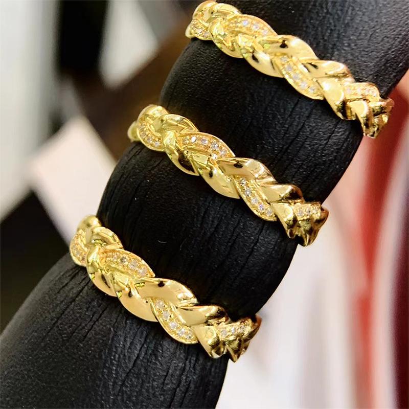 Huitan Newly Designed Women Wedding Band Rings Twist-shaped Gold Color Rings Modern Fashion Female Accessories Statement Jewelry