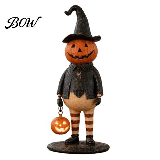 Resin Fall Table Decor Pumpkin Witch Figurine, Spooky Halloween Statue with Lantern, Seasonal Farmhouse Vintage Gothic for Tabletop Mantel Shelf