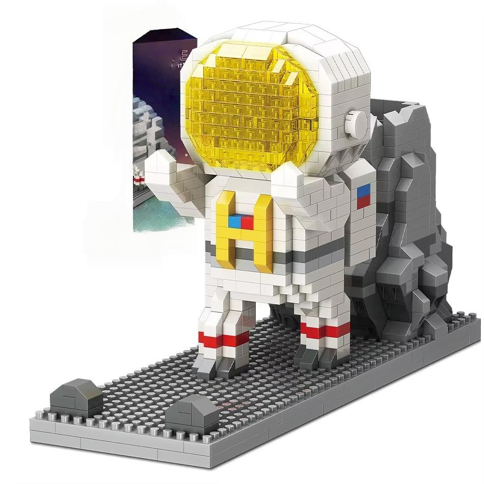 Building Blocks Astronaut Astronaut Presents Cute Pen Holder Mobile Phone Holder