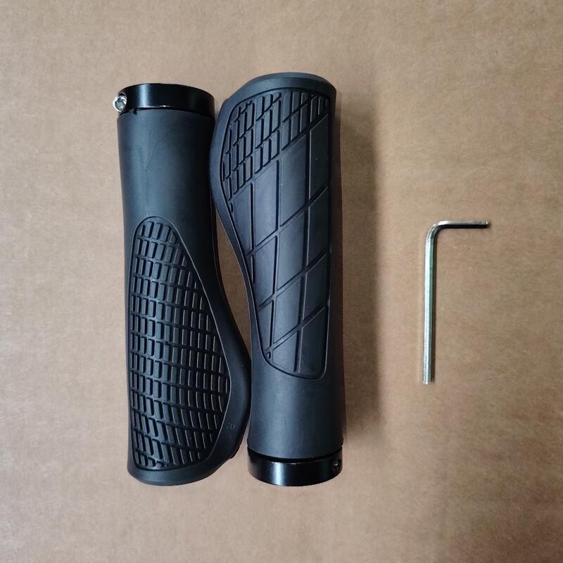 Резиновые ручки для велосипеда Lishi