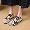 Versatile Old Beijing Cloth Shoes Breathable Soft Sole Non-slip Lightweight Casual Ethnic Style Mother Shoes 2025 Summer and Autumn New