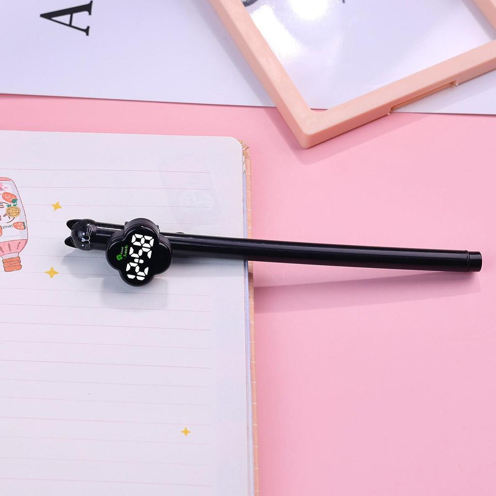 Канцелярские товары «Четырехлистный клевер»: Настольный органайзер для ручек с часами и черной шариковой ручкой "Снова в школу"