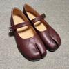 Niche Split-toe Shoes Women's Tabi New Retro One-button Pig's Trotters Mary Jane Shoes Flat-bottomed Light-mouth Single Shoes
