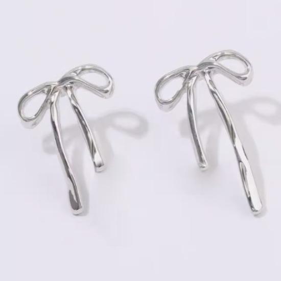 Bow Stud Earrings Women's Simple Light Luxury Elegant Gentle High-end Personality Versatile Earrings