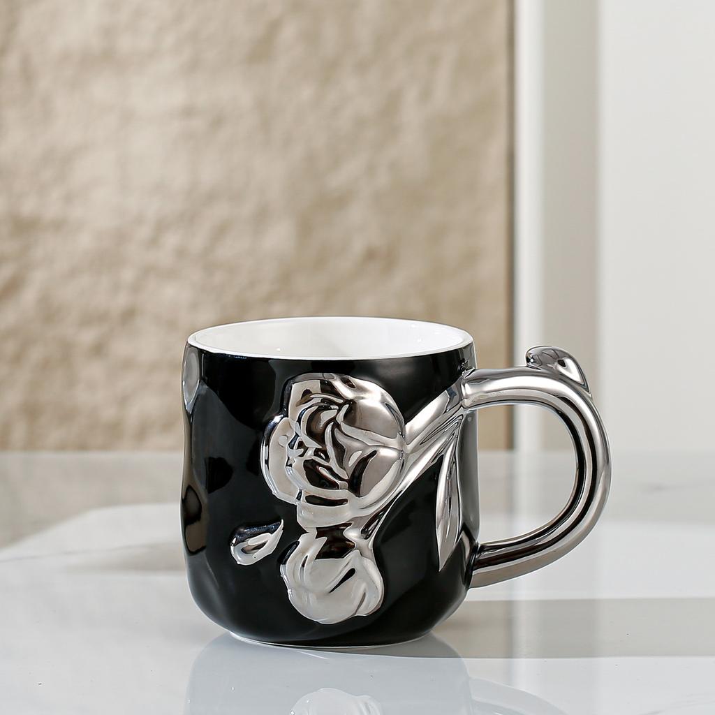 Бытовая легкая роскошная посеребренная керамическая чашка для пары, цветочная чашка для девочек, креативная индивидуальная кружка