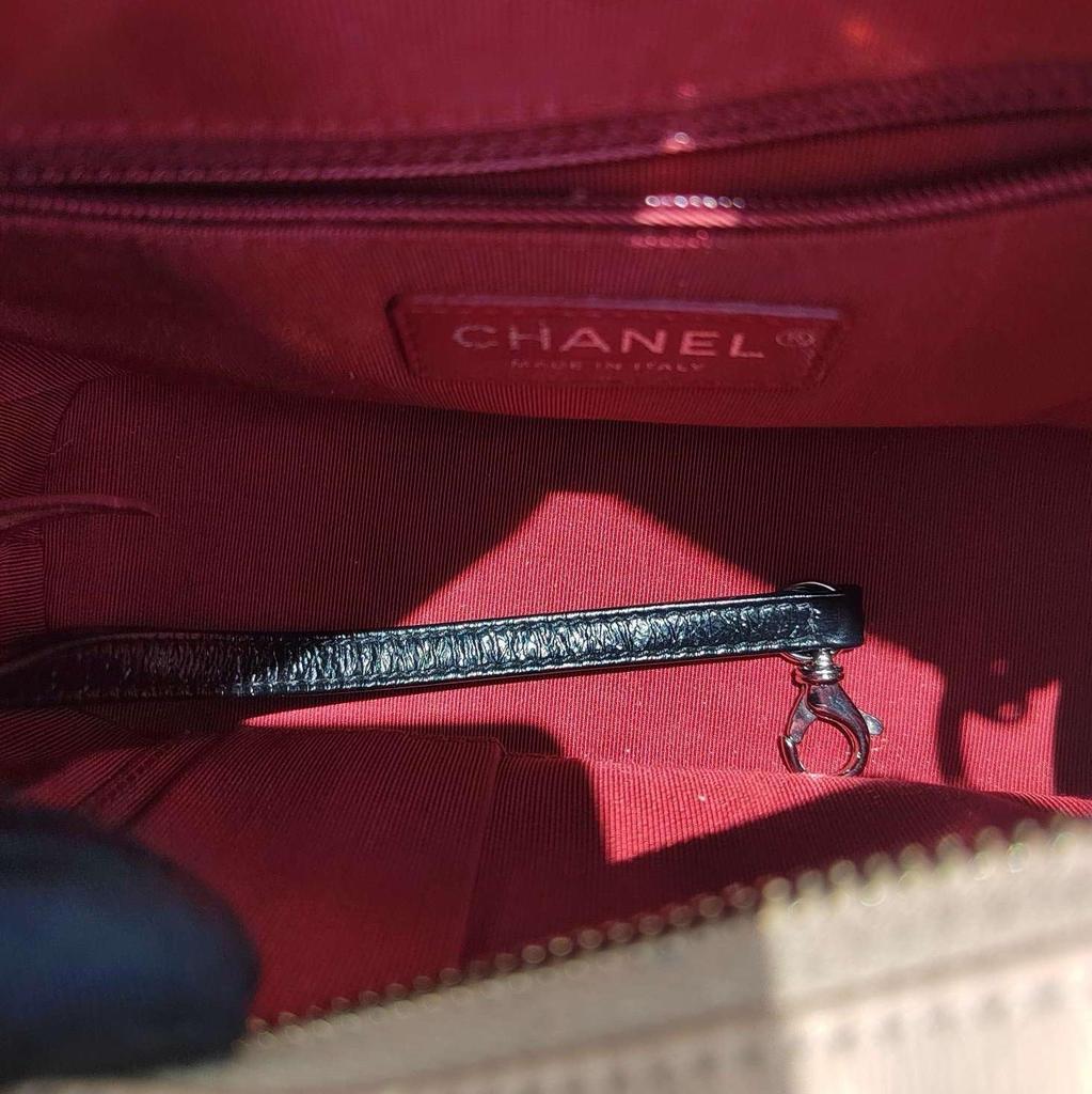 [Pre-Owned] Gabrielle Color Block Quilted Chain Leather Tote Shoulder Crossbody Bag Large - Very Good #1NWDH23