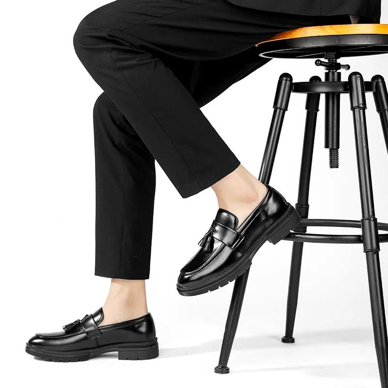 Осенняя мужская обувь, модные кожаные мужские туфли, роскошные мужские деловые туфли с кисточками, классические мужские туфли для джентльмена