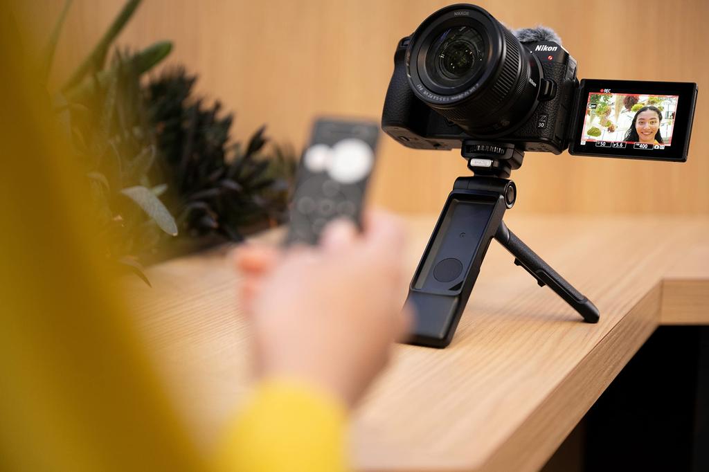 Nikon NIKKOR Z DX PZ VR Power Zoom Lens for Z Mount and Cameras 12-28mm F/3.5-5.6 Wide-Angle APS-C