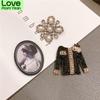 Vintage Handmade Luxury Clothes Brooch Collar Fashion Letter Pearl Woman Striped Brooches Pin Woman Jewelry