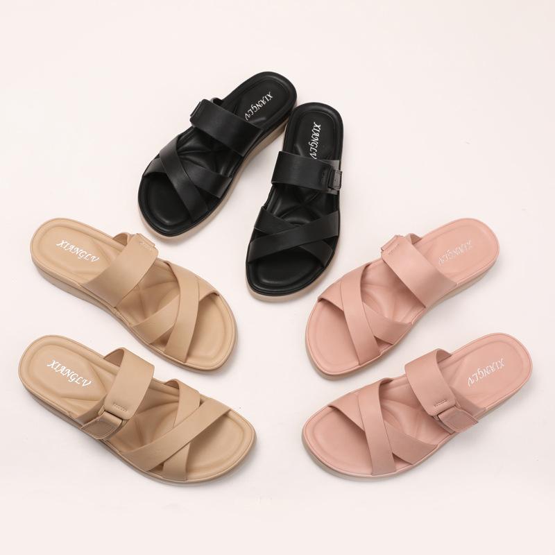 Wedge heel slippers summer new South East Asia casual versatile thick bottom stepping on shit feeling one word buckle with beach shoes