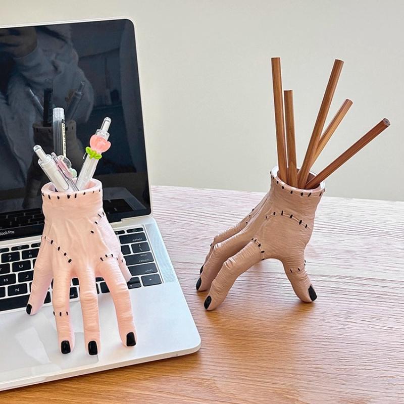 Creative Yasdang's Terrifying Palm Storage Pen Holder Personalized Makeup Brush Bucket Succulent Potted Plant Deco Ornament