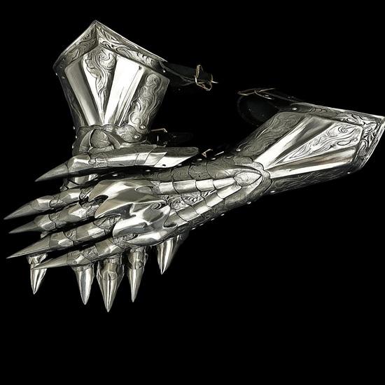 Handmade Spiked Steel Gauntlets Gothic Knight Armor, LARP Cosplay Accessory 40.64 cm Halloween Gift