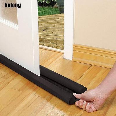 Энергосберегающий уплотнитель под дверь