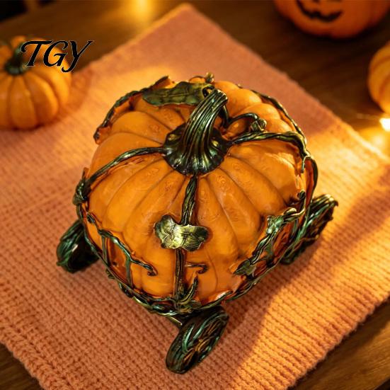 Window Showcase Ornaments 3D Resin Pumpkin Carriage Ornament, Retro Fairy Tale Cart Whimsical Housewarming Souvenir Figurine, Vintage Desktop
