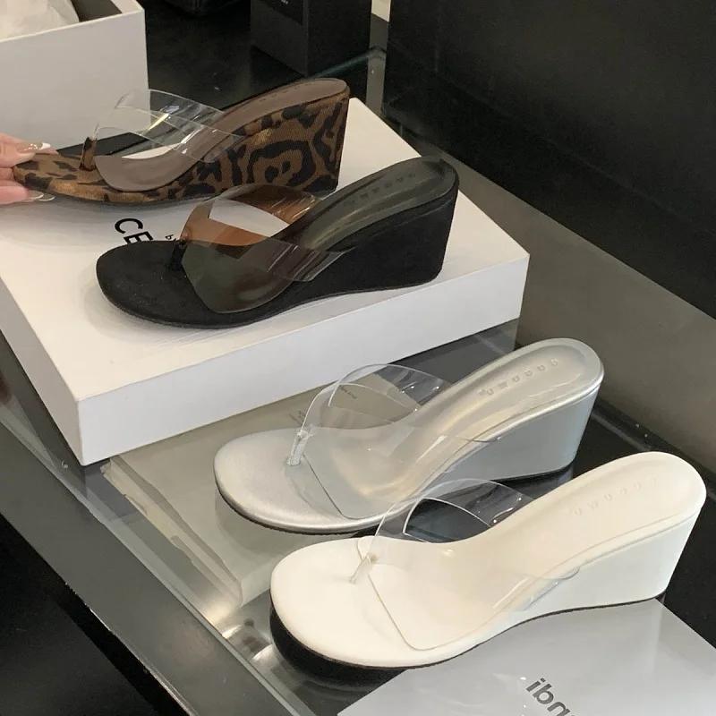 Модные Eilyken Модные Прозрачные ПВХ Женские Шлепанцы с Круглым Носком на Клину Дизайнерские Туфли на Высоком Каблуке Шлепанцы Женская Обувь