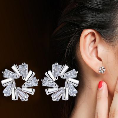 Изысканные Серьги-гвоздики с Цветами и Цирконами для Женщин Геометрические Серьги с Стразами Серебряная Игла Подарок Девочке на Вечеринку День Рождения