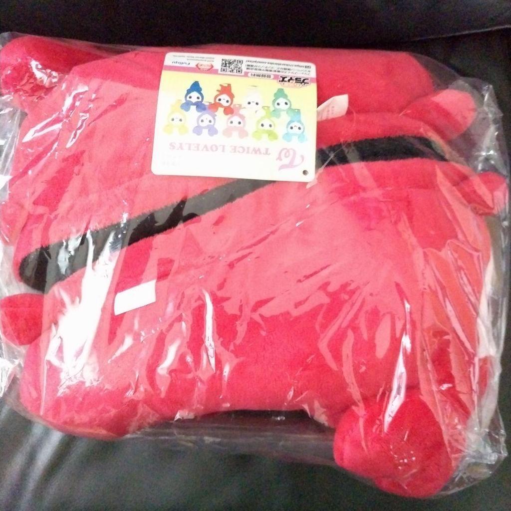 [Б/У] Мягкие плюшевые тапочки TWICE LOVELYS Chaeyoung с шоппером