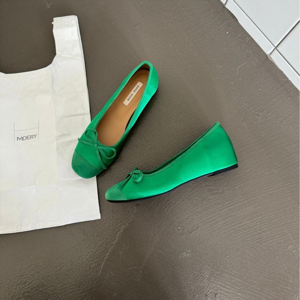 2025 New Autumn and Winter Sloping Heel Shallow Mouth Versatile Satin Bow Women's Single Shoes Doudou Pregnant Women's Single Shoes