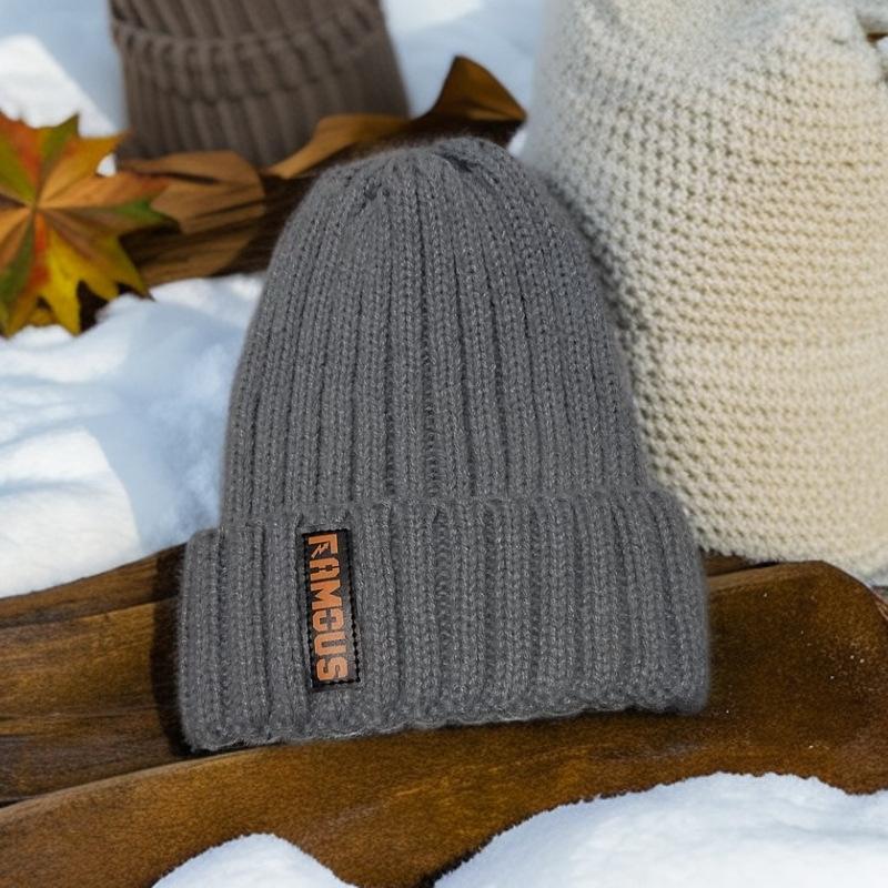 Новые вязаные шапки, зимние шапки для мужчин и женщин, теплая однотонная шапка, мягкая шерстяная вязаная крючком шапка унисекс, шапка-бини для холода