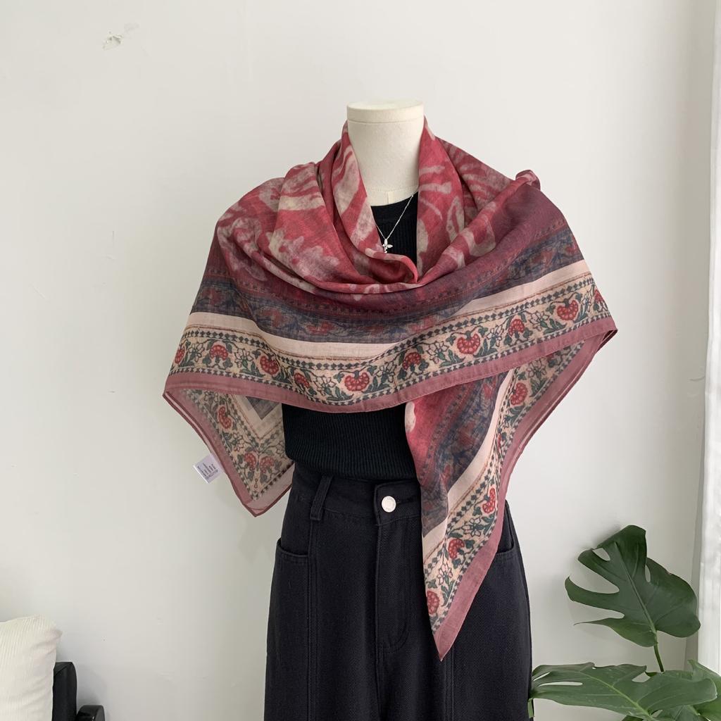 [110 * 110] American Retro Ins Fashionable Versatile Thin Silk Scarf Women'S Summer Outdoor Multi-Functional Decorative Headscarf
