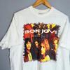 Bon Jovi "These Days" Рок-альбом 90-х Фото группы Винтажная стирка Оверсайз Уличная одежда Концертный мерч для фанатов Футболка Топ для любителей рок-музыки Коллекционеров группы
