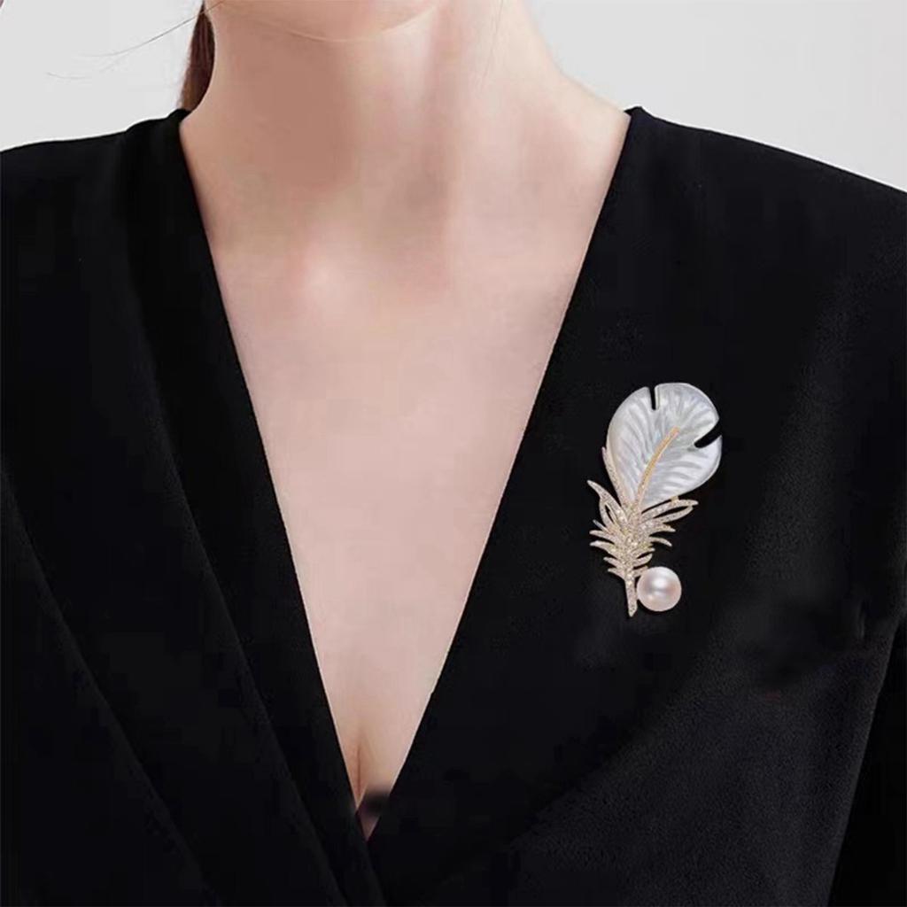 Fashion Brooch Feather Pearl Brooch Zircon Suit Brooch Accessory