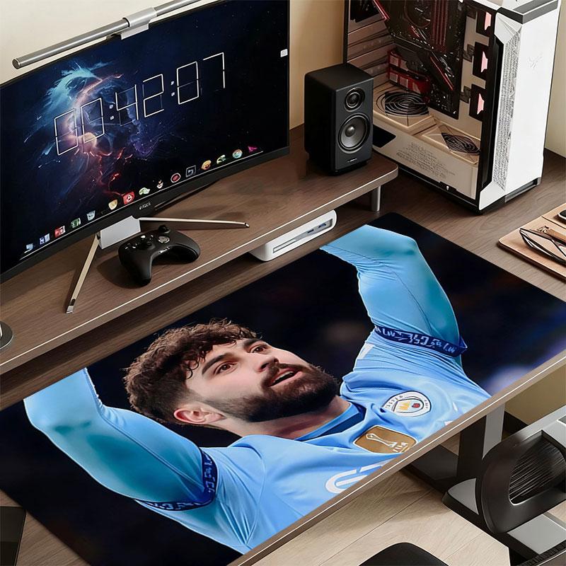 Josko Gvardiol Mouse Pad, Large Gaming Desk Mat, Non-slip XXL Mousepad for Laptop & Tablet, Mini PC Playmat with Stitched Edges