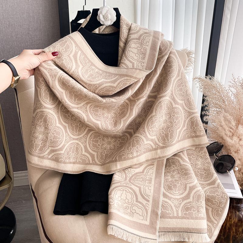 Temperament Tassel Age Reduction Thickened Scarf Outside With Loose Shawl High Sense Travel Cloak Women