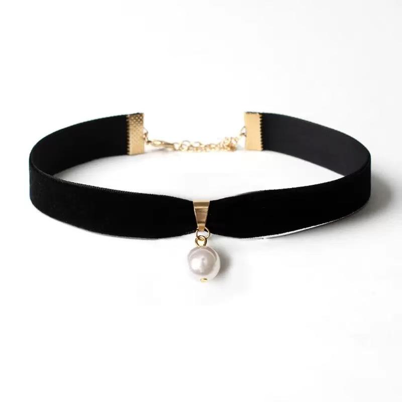 Simple Retro Velvet Pearl Necklace Short Black Collarbone Collar Necklace Gothic Necklace Women's Necklace, Multiple Choices