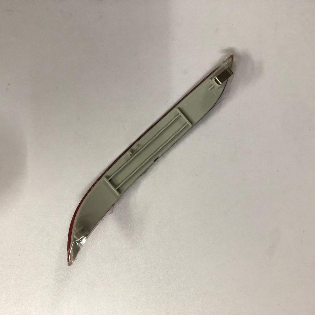 BMW E60/E61 Правый задний отражатель бампера 63146915040